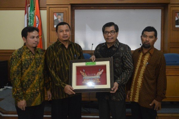 Rector UAD with School Managers